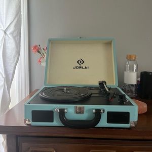 Blue record player!! In perfect condition!